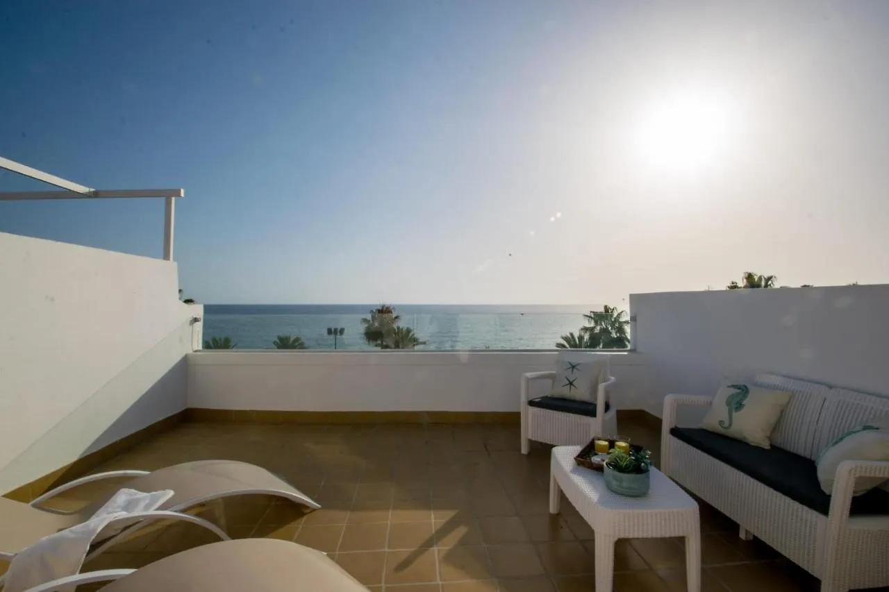 Apartamento dúplex a la orilla del Mediterráneo Torrox